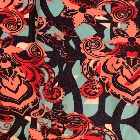 LuLaRoe TC Leggings - Picture 2 of 2
